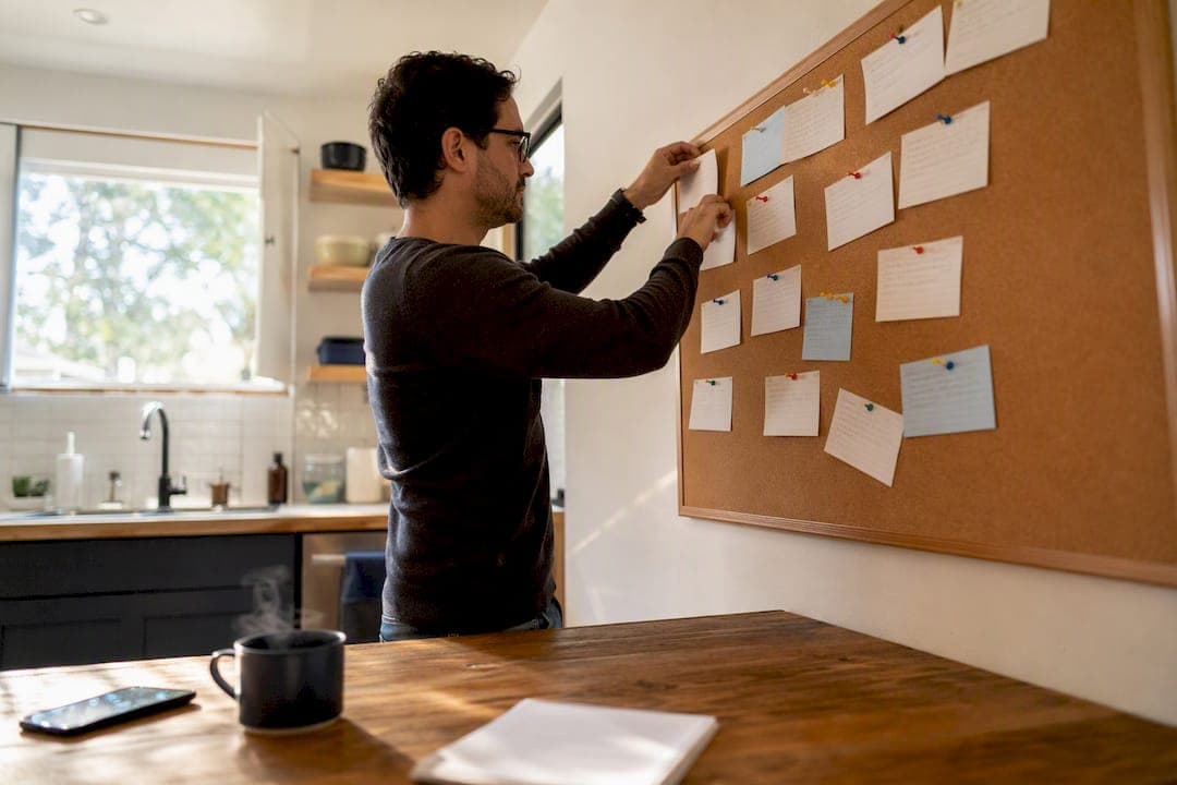 Pre-Seed Investors: A Founder's Shortlist and Outreach Plan