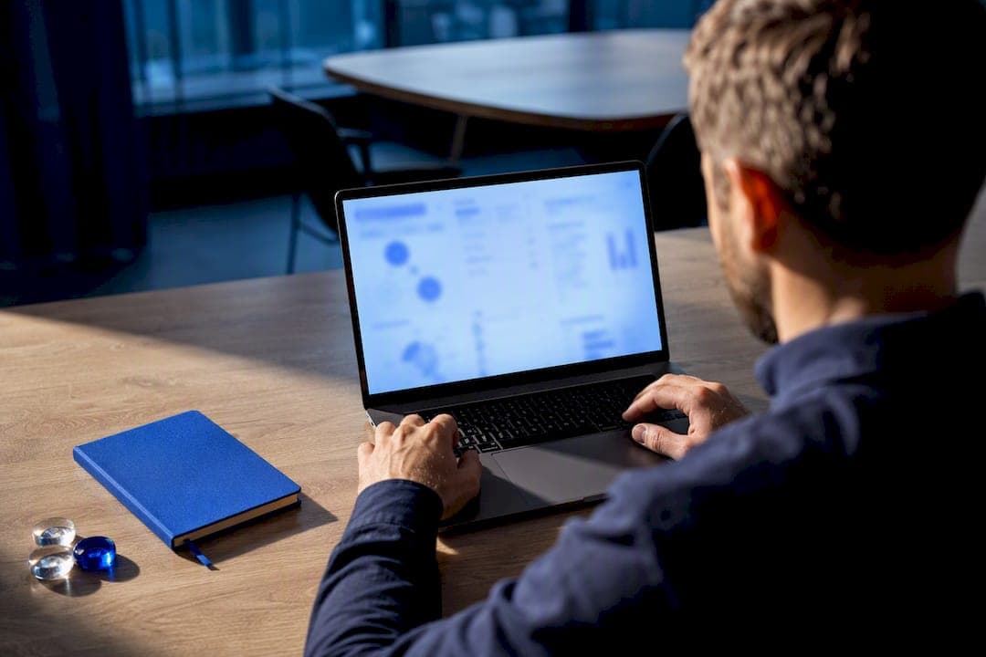 Founders: Raise Faster With 5 AI Workflows for Fundraising